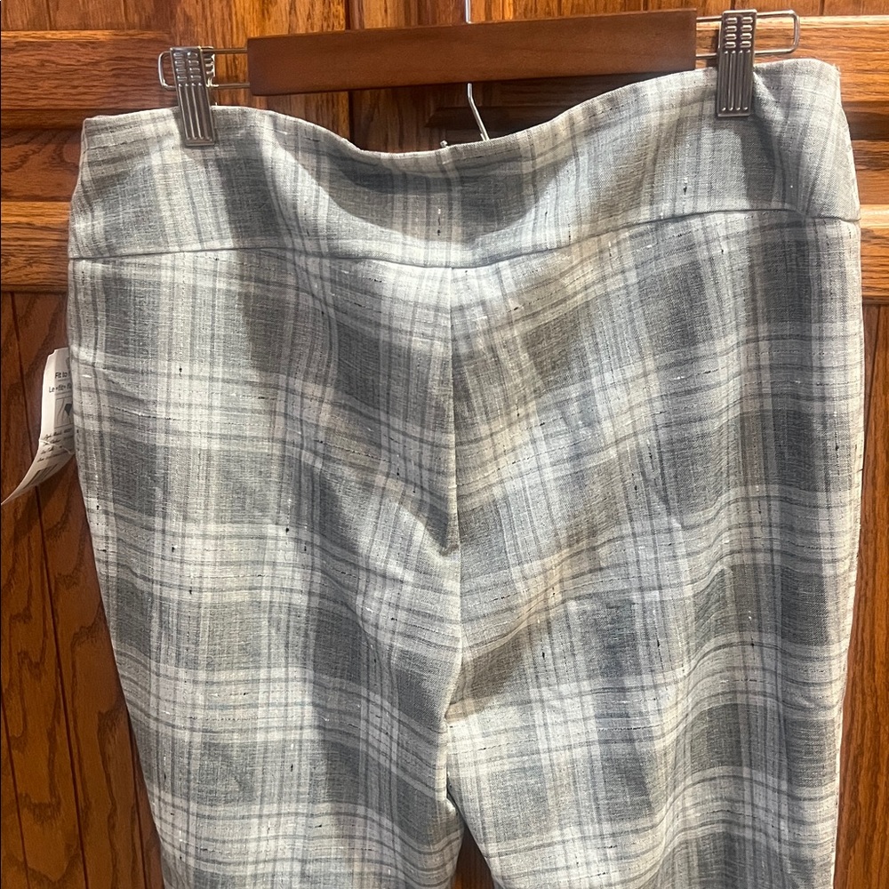 Lisette NWT Gray Plaid capris SZ 14 - Picture 8 of 9